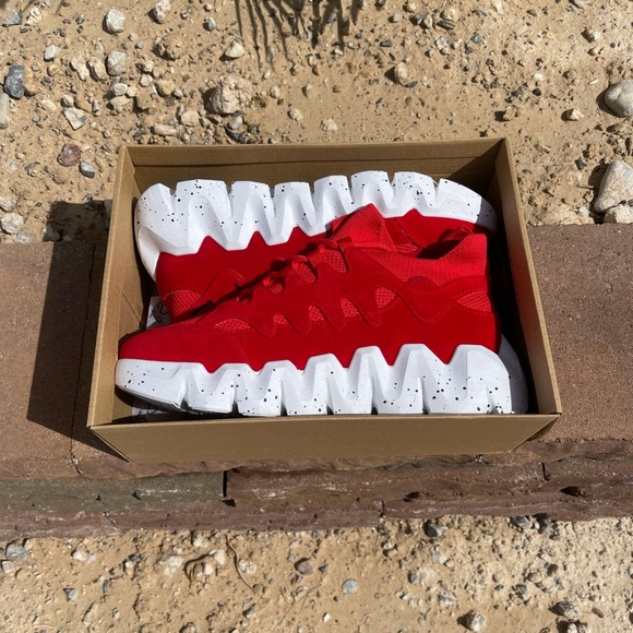 Bright Chunky Sneakers 🌹 - Picture 4 of 5